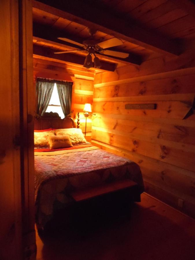 Fiddlers Roost B&B Cabins Galax Bagian luar foto