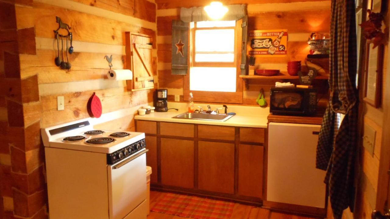 Fiddlers Roost B&B Cabins Galax Bagian luar foto